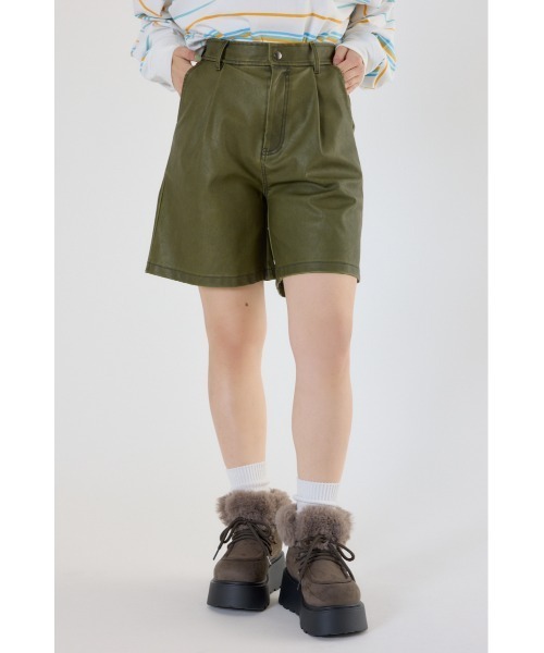 RODEO CROWNS WIDE BOWL（ロデオクラウンズワイドボウル）の「ヴィンテージフェイクレザーハーフパンツ（その他パンツ・レディース・ブラック/ダークグリーン/ブラウン・SMALL/MEDIUM）」の16枚目の写真