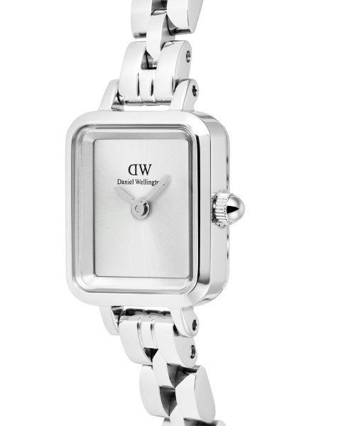 Daniel Wellington(ダニエルウェリントン)の「Quadro Mini 15.4x18.2MM Arch 3-Link レーディス腕時計 シルバー(アナログ腕時計・レディース・シルバー×ブラック/シルバー×ブルー/シルバー・ONESIZE)」の4枚目の写真