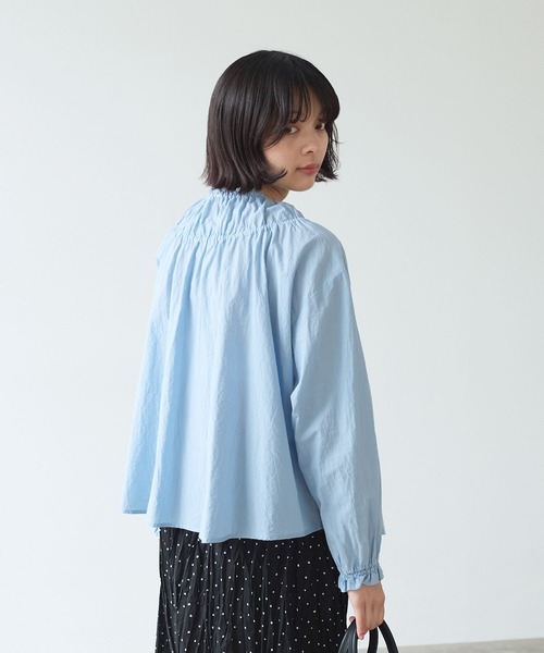 bulle de savon（ビュルデサボン）の「●コットン/シルク ローン ギャザーブラウス（シャツ/ブラウス・レディース・アイボリー/サックスブルー・FREE）」の17枚目の写真