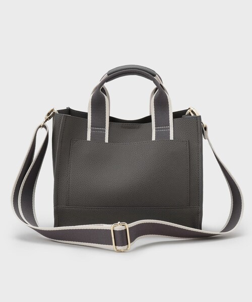 OPAQUE.CLIP（オペークドットクリップ）の「【軽量／2WAY】ラインテープスクエアミドルトートバッグ（トートバッグ・レディース・ベージュ/ブラック/チャコールグレー・00）」の17枚目の写真