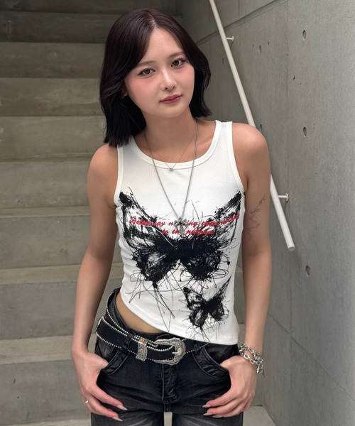 ZIPPER CLUB(ZIPPER CLUB ジッパークラブ)の「アシンメトリーバタフライトップス(Tシャツ/カットソー・レディース・ブラック/ホワイト・LARGE/MEDIUM/SMALL)」の3枚目の写真