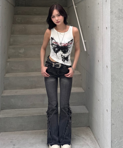 ZIPPER CLUB(ZIPPER CLUB ジッパークラブ)の「アシンメトリーバタフライトップス(Tシャツ/カットソー・レディース・ブラック/ホワイト・LARGE/MEDIUM/SMALL)」の7枚目の写真
