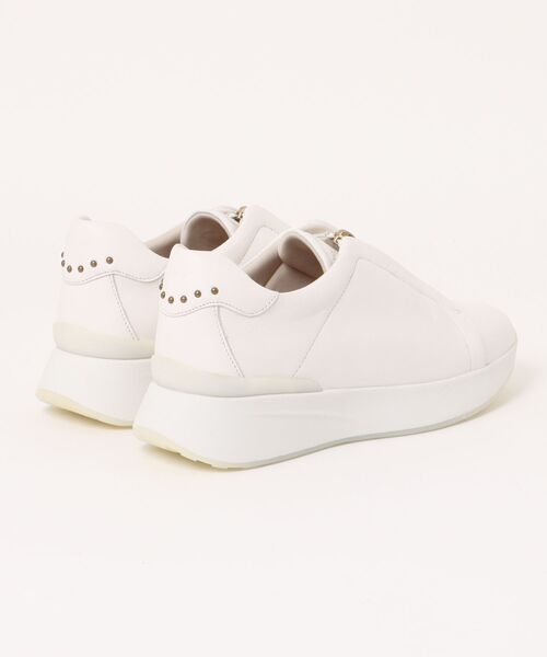 J&M Davidson（ジェイアンドエムデヴィッドソン）の「厚底ジップアップスニーカー（スニーカー・レディース・ブラック/グレイッシュベージュ/グリーン/ホワイト・23.0cm/23.5cm/24.0cm/24.5cm/22.5cm）」の5枚目の写真