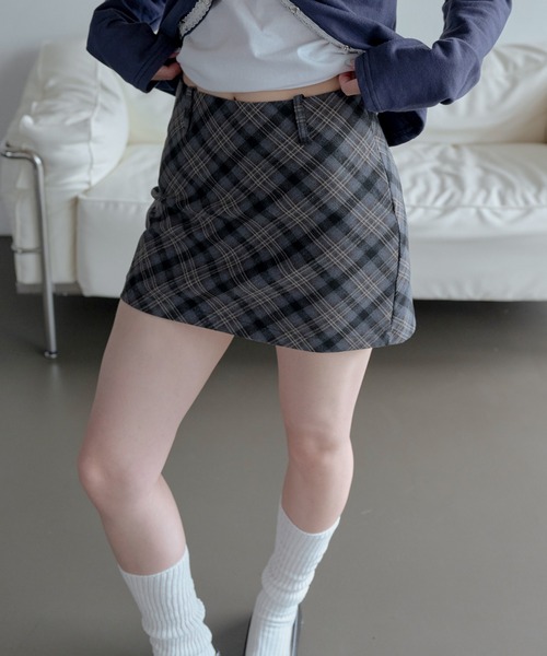 UNE MANSION(ユヌマンション)の「ベルトフープアーガイルチャックミニスカート(スカート・レディース・ネイビー/カーキ・SMALL/MEDIUM)」の7枚目の写真