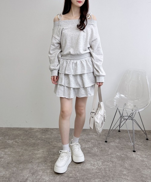 INGNI（イング）の「肩リボンオフショルスウェットトップス(セットアップ対応)（スウェット・レディース・グレー/ブラック/オートミール/ブラウン・M）」の6枚目の写真