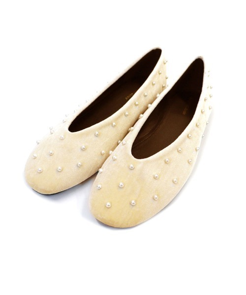 DONOBAN（ドノバン）の「パールベロアパンプス（パンプス・レディース・アイボリー/ブラック/ワイン・35/37/39）」の7枚目の写真