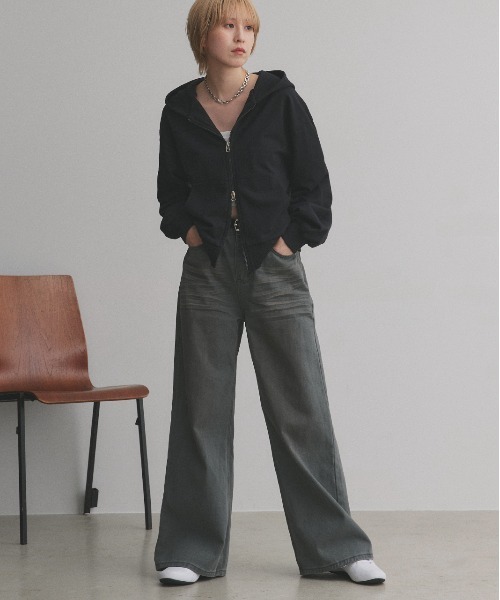 ad thie(アドティエ)の「ヴィンテージライク グラデーションデニムパンツ(デニムパンツ・レディース・ブラック/カーキ・MEDIUM/LARGE)」の14枚目の写真