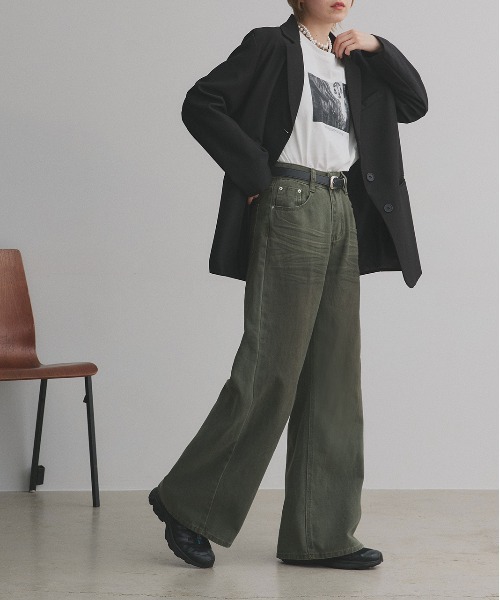 ad thie(アドティエ)の「ヴィンテージライク グラデーションデニムパンツ(デニムパンツ・レディース・ブラック/カーキ・MEDIUM/LARGE)」の18枚目の写真