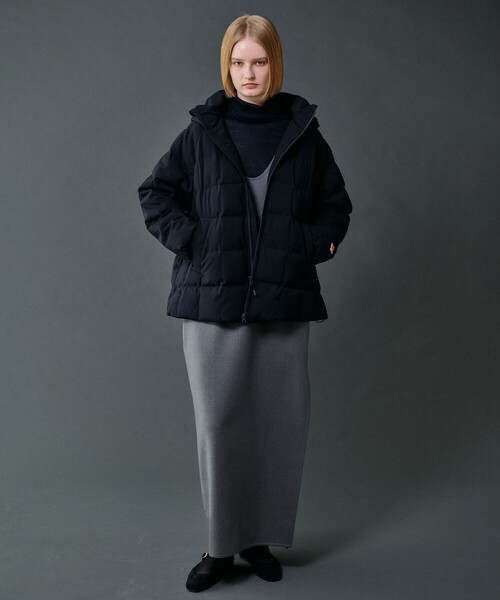 TICCA（ティッカ）の「TICCA | ウールシルク ボトルネックプルオーバー WOMEN（Tシャツ/カットソー・レディース・アイボリー/ブルー/レッド/ネイビー・F）」の5枚目の写真