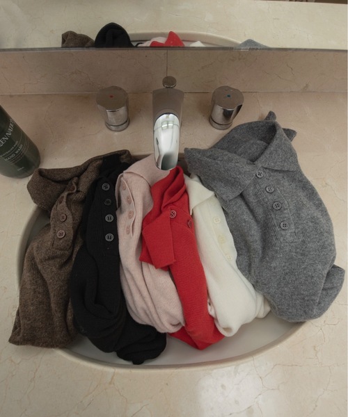 lawgy（ラウジー）の「simple polo rafu knit pullover / シンプルポロラフニットプルオーバー（ニット/セーター・レディース・ヘザーグレー/ブラック/ホワイト/ピンク/ダークブラウン/レッド・FREE）」の8枚目の写真