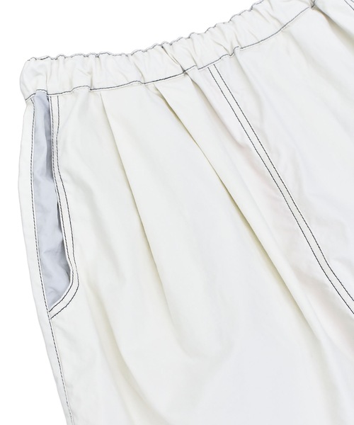 sneeuw(スニュウ)の「タックドローパンツ(その他パンツ・レディース・ホワイト/グリーン・1/3)」の16枚目の写真