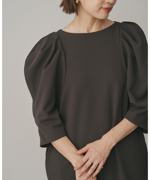 ショルダータックジョーゼットワンピース