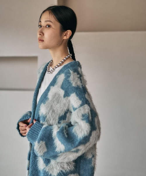 LEPSIM(レプシィム)の「5ゲージ柄シャギーVカーディガン 606406(カーディガン/ボレロ・レディース・ブラウン/ライトベージュ/グレー/ブルー/ブラウン系その他/カーキ・FREE)」の18枚目の写真