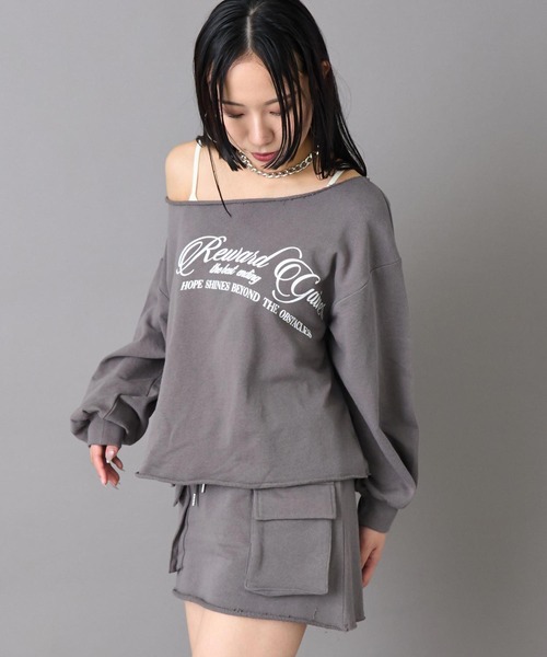ANAP(アナップ)の「ワンショルダー トップス × カーゴ ミニスカート 裏毛 setup(セットアップ・レディース・ダークグレー/ライトグレー/グレイッシュベージュ・F)」の15枚目の写真