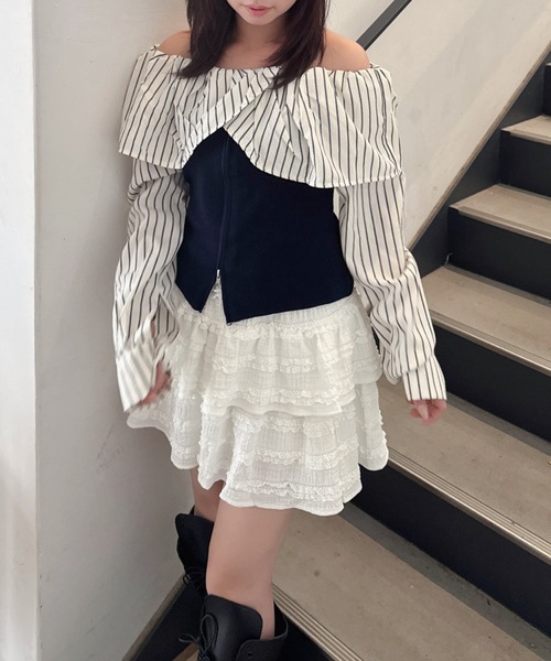 nemne store(ネンネストア)の「ストライプカラーオフショルトップス(シャツ/ブラウス・レディース・ブラウン/ネイビー/グレー・フリー)」の1枚目の写真