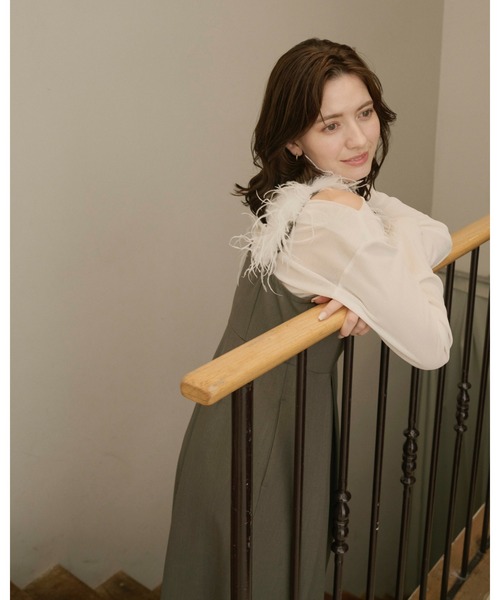 NOTREemor（ノートルエモア）の「shoulder fur all in one（ワンピース・レディース・キナリ/ダークブラウン・SMALL/MEDIUM）」の5枚目の写真