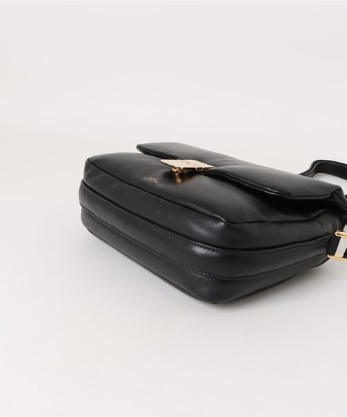 A.P.C.（アーペーセー）の「SAC GRACE SOFT（ショルダーバッグ・レディース・ブラック・ONESIZE）」の2枚目の写真