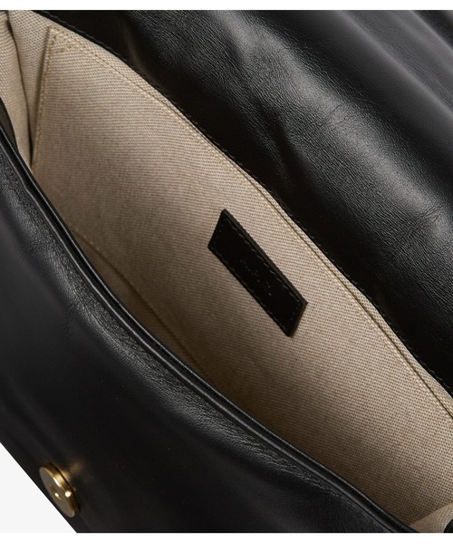 A.P.C.（アーペーセー）の「SAC GRACE SOFT（ショルダーバッグ・レディース・ブラック・ONESIZE）」の8枚目の写真