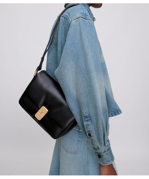 A.P.C.（アーペーセー）の「SAC GRACE SOFT（ショルダーバッグ・レディース・ブラック・ONESIZE）」の5枚目の写真