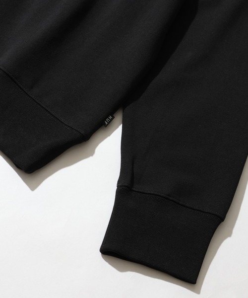 HUF(ハフ)の「【HUF/ハフ】ARCH APPLIQUE CREW NECK/裏起毛 ロゴアップリケ クルーネックスウェット(スウェット・メンズ・ブラック/アッシュ・XL/L/M/S)」の13枚目の写真
