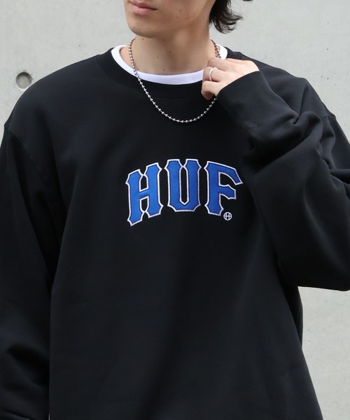 HUF(ハフ)の「【HUF/ハフ】ARCH APPLIQUE CREW NECK/裏起毛 ロゴアップリケ クルーネックスウェット(スウェット・メンズ・ブラック/アッシュ・XL/L/M/S)」の4枚目の写真