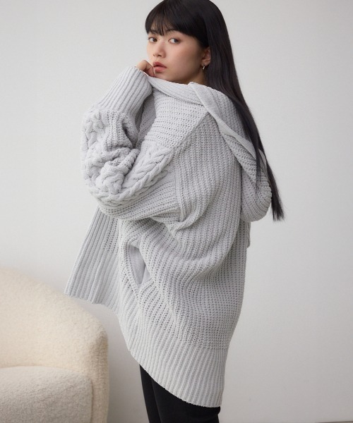 AZUL by moussy（アズールバイマウジー）の「マットモールフードトッパーカーデ（カーディガン/ボレロ・レディース・アイボリー/ブラック/ダークグリーン/ライトグレー・FREE）」の3枚目の写真