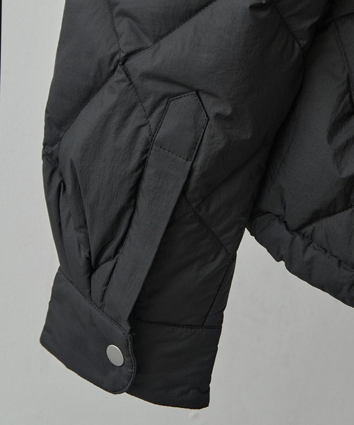 IENKI IENKI（イエンキイエンキ）の「【IENKI IENKI】BLAZE JACKET MAN　ホワイトグースダウン/防水・防風機能付き（ダウンジャケット/コート・メンズ・ブラック/カーキ・M/L）」の20枚目の写真