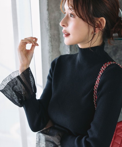 &. NOSTALGIA（アンドドットノスタルジア）の「メッシュフレアスリーブニット（ニット/セーター・レディース・ブラック/オフホワイト・M）」の2枚目の写真