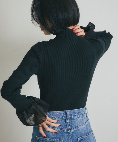 &. NOSTALGIA（アンドドットノスタルジア）の「メッシュフレアスリーブニット（ニット/セーター・レディース・ブラック/オフホワイト・M）」の8枚目の写真