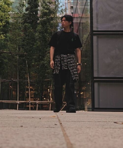 GRAVER（グレーバー）の「[UNISEX]図面サボテンバックロゴバンファルティ_ブラック（Tシャツ/カットソー・レディース・ブラック・SMALL/MEDIUM/LARGE/X-LARGE）」の2枚目の写真