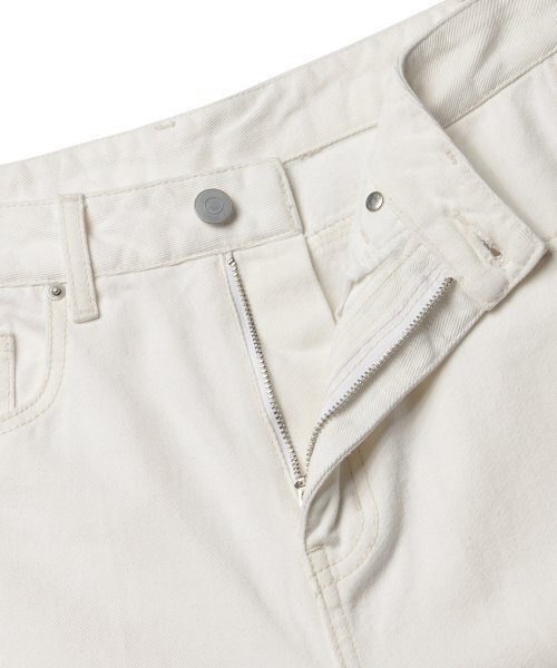 MUSINSA STANDARD WOMAN（ムシンサスタンダードウーマン）の「ウィメンズリラックスマムフィットデニムパンツ[クリーム]（デニムパンツ・レディース・その他・30/24/26/27）」の4枚目の写真