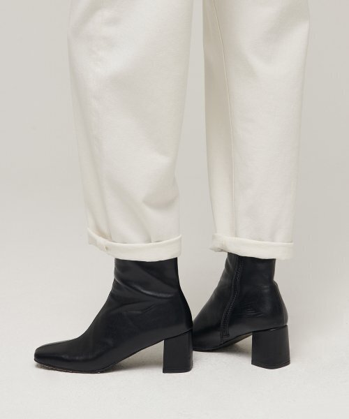 MUSINSA STANDARD WOMAN（ムシンサスタンダードウーマン）の「ウィメンズリラックスマムフィットデニムパンツ[クリーム]（デニムパンツ・レディース・その他・30/24/26/27）」の8枚目の写真