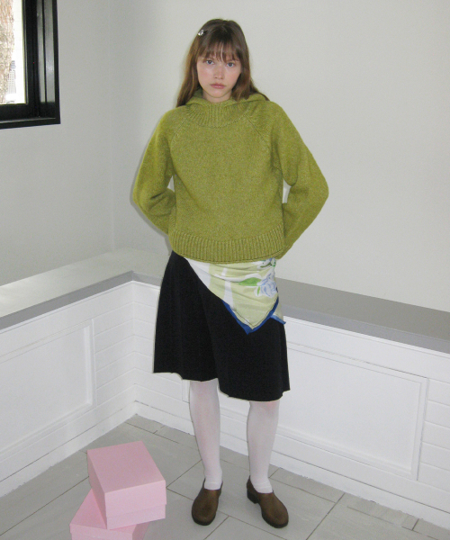 SINOON（シヌーン）の「Sinoon Pleated Midi Skirt (Navy)（スカート・レディース・ネイビー・SMALL/MEDIUM）」の3枚目の写真