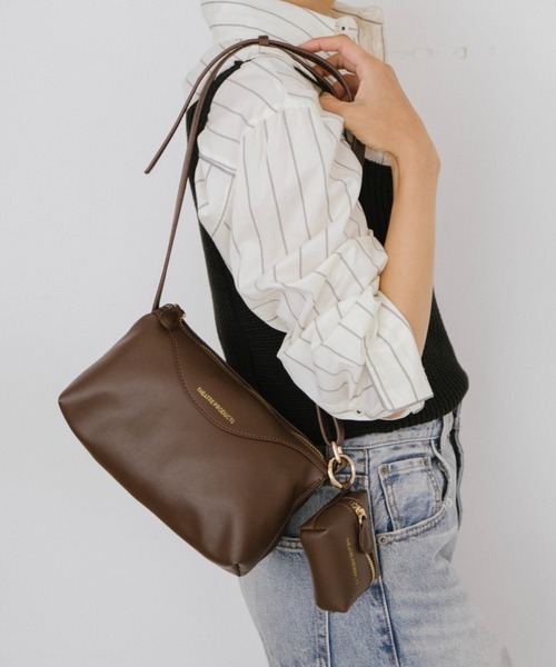 THEATRE PRODUCTS（シアタープロダクツ）の「レザレットポーチ付きショルダーバッグM（ショルダーバッグ・レディース・ブラック/ブラウン・FREE）」の2枚目の写真