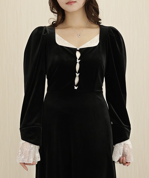 Lace Ladies(レースレディース)の「配色 レース スクエアネック 長袖 ロング ワンピース(ワンピース・レディース・ブラック・FREE)」の2枚目の写真