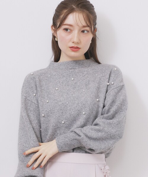 index（インデックス）の「フェイクパールふわふわニット【洗濯機OK】（ニット/セーター・レディース・ネイビー/ライトイエロー系/グレー・36/38/40/42）」の2枚目の写真