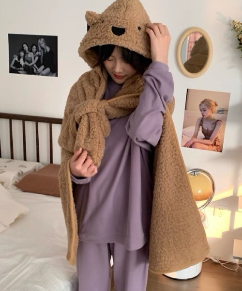 Made in I（メイドインアイ）の「Teddy Bear あったか着るブランケット（ブランケット・レディース・ベージュ/ホワイト/ブラウン・FREE）」の8枚目の写真