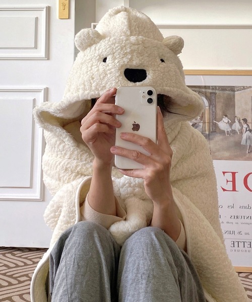 Made in I（メイドインアイ）の「Teddy Bear あったか着るブランケット（ブランケット・レディース・ベージュ/ホワイト/ブラウン・FREE）」の7枚目の写真