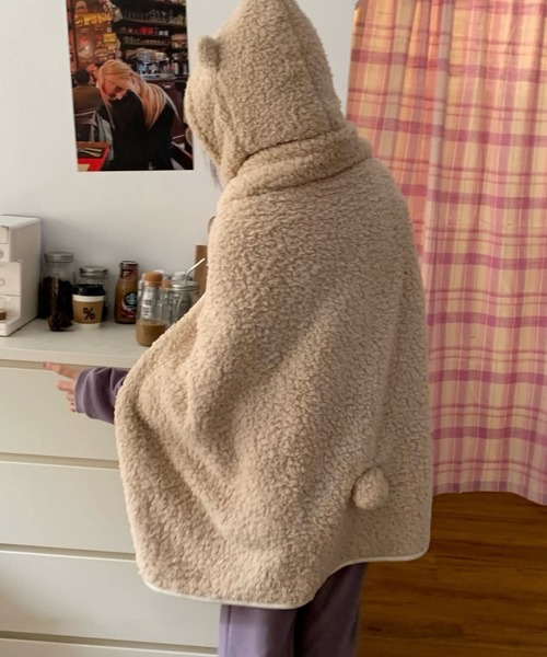 Made in I（メイドインアイ）の「Teddy Bear あったか着るブランケット（ブランケット・レディース・ベージュ/ホワイト/ブラウン・FREE）」の9枚目の写真