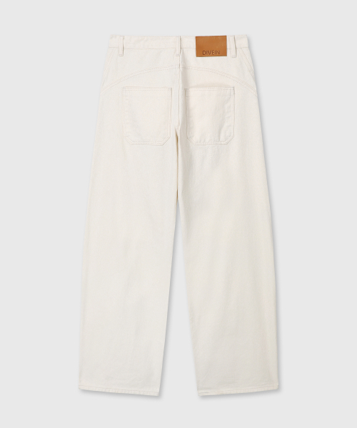 DIVEIN（ダイブイン）の「WIDE CURVED DENIM PANTS (CREAM)（デニムパンツ・メンズ・その他・0/1/2）」の5枚目の写真