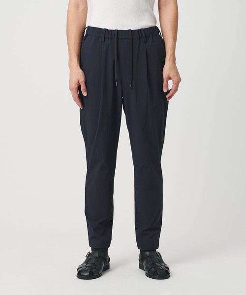 BEAUTY&YOUTH UNITED ARROWS（ビューティーアンドユースユナイテッドアローズ）の「360°MASTER 1プリーツ テーパード イージーパンツ NO.5 セットアップ対応 撥水 ストレッチ ウォッシャブル（その他パンツ・メンズ・ネイビー・S/M/L/XL）」の10枚目の写真