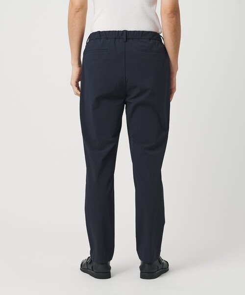 BEAUTY&YOUTH UNITED ARROWS（ビューティーアンドユースユナイテッドアローズ）の「360°MASTER 1プリーツ テーパード イージーパンツ NO.5 セットアップ対応 撥水 ストレッチ ウォッシャブル（その他パンツ・メンズ・ネイビー・S/M/L/XL）」の12枚目の写真