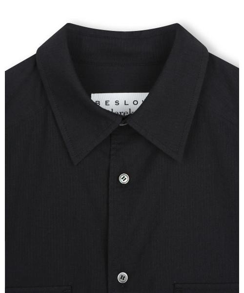 BESLOW（ビースロー）の「[ビスルーXデリック]ストライプオフィサーシャツブラック（シャツ/ブラウス・メンズ・その他・SMALL/MEDIUM/LARGE/X-LARGE）」の2枚目の写真