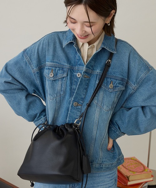 AMERICAN HOLIC(アメリカンホリック)の「【ZOZO限定】3WAY巾着ショルダーバッグ(ショルダーバッグ・レディース・グレイッシュベージュ/ブラック/ブルー・FREE)」の1枚目の写真