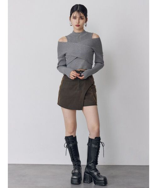 MURUA(ムルーア)の「【セットアップ対応】ワンサイドスリットカーゴショートパンツ(その他パンツ・レディース・ブラック/ブラウン・1/2)」の17枚目の写真