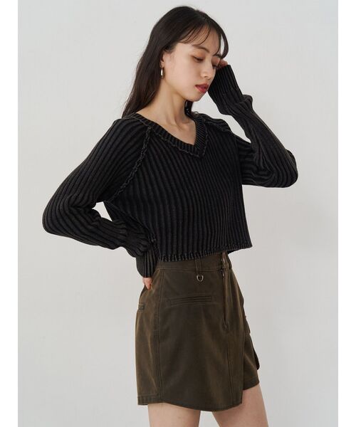 MURUA(ムルーア)の「【セットアップ対応】ワンサイドスリットカーゴショートパンツ(その他パンツ・レディース・ブラック/ブラウン・1/2)」の3枚目の写真