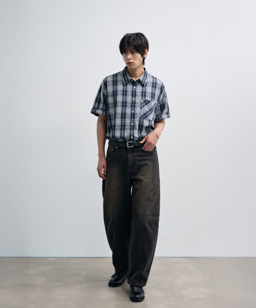OURDAYZ（アワーデイズ）の「ウェイビー カーブド ツイスト バルーンデニムパンツ [ブラック]（デニムパンツ・レディース・その他・MEDIUM/LARGE/X-LARGE/SMALL）」の9枚目の写真