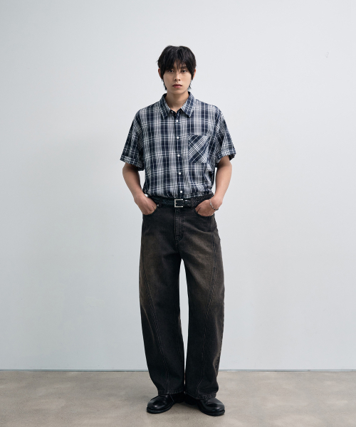 OURDAYZ（アワーデイズ）の「ウェイビー カーブド ツイスト バルーンデニムパンツ [ブラック]（デニムパンツ・レディース・その他・MEDIUM/LARGE/X-LARGE/SMALL）」の10枚目の写真