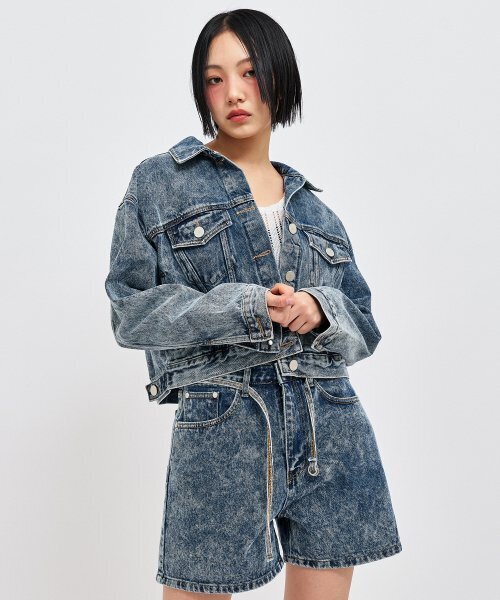 C WEAR BY THE GENIUS（シーウェアバイザジーニアス）の「ジンローデニムクロップトラッカージャケット（デニムジャケット・レディース・その他・size1）」の2枚目の写真