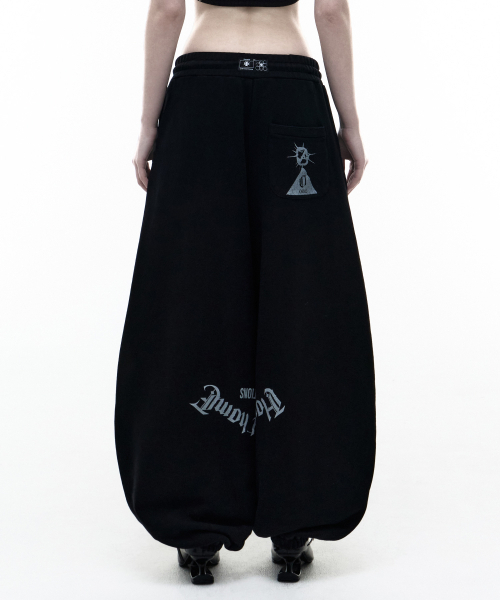 OPUS 0012（オーパス0012）の「Op. 08 SWEET FAMILY BALLOON SWEAT PANTS BLACK（その他パンツ・レディース・その他・SMALL/MEDIUM/X-SMALL/LARGE）」の4枚目の写真